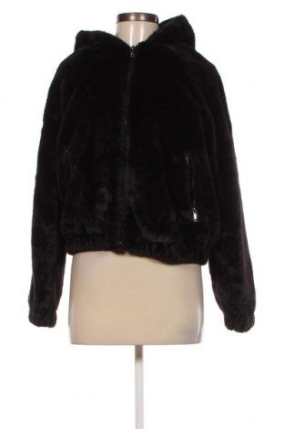 Dámska bunda  Pull&Bear, Veľkosť M, Farba Čierna, Cena  31,64 €