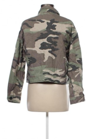 Γυναικείο μπουφάν Pull&Bear, Μέγεθος M, Χρώμα Πολύχρωμο, Τιμή 13,36 €