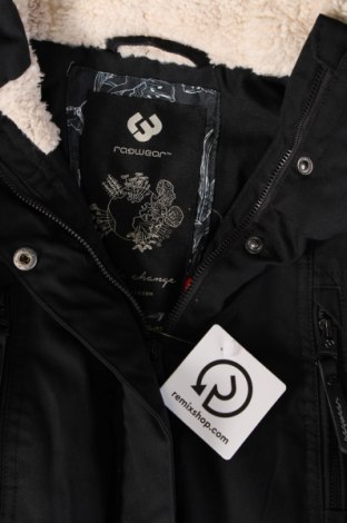 Dámska bunda  Ragwear, Veľkosť L, Farba Čierna, Cena  53,20 €