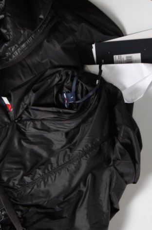 Dámska bunda  Tommy Hilfiger, Veľkosť L, Farba Čierna, Cena  66,34 €