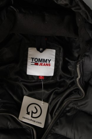 Дамско яке Tommy Jeans, Размер XL, Цвят Черен, Цена 251,30 лв.