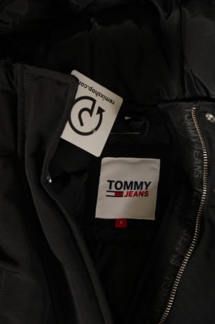 Γυναικείο μπουφάν Tommy Jeans, Μέγεθος S, Χρώμα Μαύρο, Τιμή 120,28 €