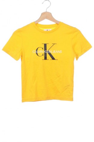 Dětské tričko  Calvin Klein Jeans, Velikost 6-7y/ 122-128 cm, Barva Žlutá, Cena  367,00 Kč