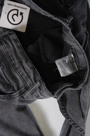 Dziecięce jeansy H&M, Rozmiar 14-15y/ 168-170 cm, Kolor Szary, Cena 46,06 zł