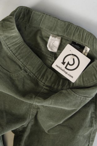 Детски джинси H&M, Размер 8-9y/ 134-140 см, Цвят Зелен, Цена 26,48 лв.