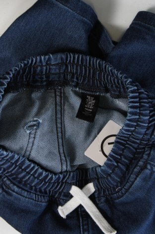 Kinder Shorts H&M, Größe 8-9y/ 134-140 cm, Farbe Blau, Preis € 9,22