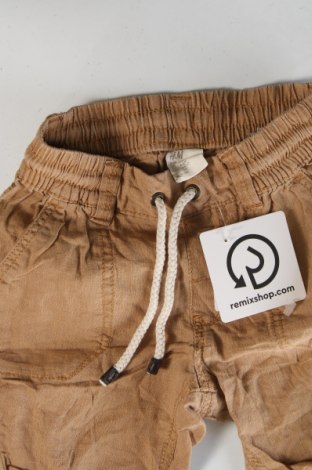 Pantaloni scurți pentru copii H&M, Mărime 3-6m/ 62-68 cm, Culoare Bej, Preț 46,00 Lei