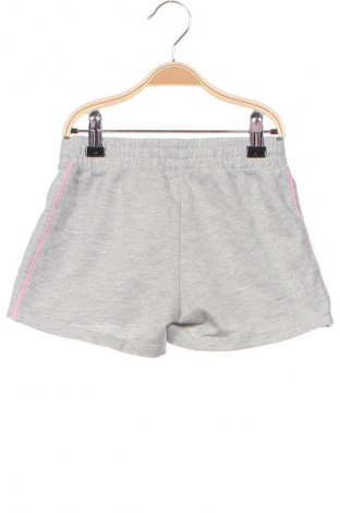 Детски къс панталон PUMA, Размер 5-6y/ 116-122 см, Цвят Сив, Цена 31,20 лв.