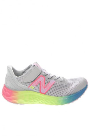 Παιδικά παπούτσια Nike, Μέγεθος 32, Χρώμα Πολύχρωμο, Τιμή 17,58 €