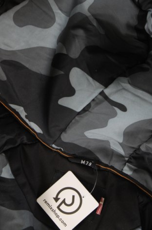 Dětská bunda , Velikost 15-18y/ 170-176 cm, Barva Černá, Cena  436,00 Kč
