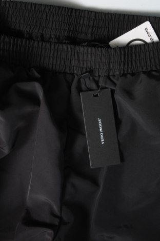 Γυναικείο κοντό παντελόνι εγκυμοσύνης Vero Moda, Μέγεθος S, Χρώμα Μαύρο, Τιμή 11,86 €