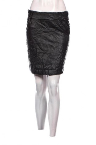 Kožená sukňa , Veľkosť M, Farba Čierna, Cena  5,39 €