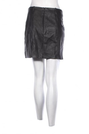 Kožená sukňa  Pimkie, Veľkosť M, Farba Čierna, Cena  5,39 €