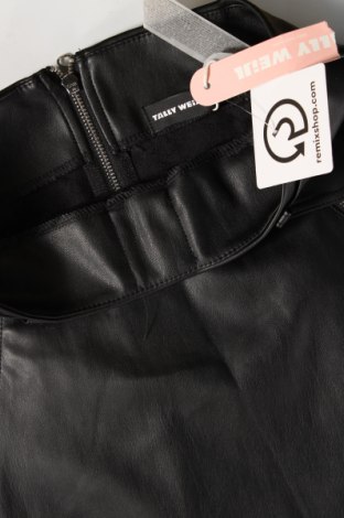 Δερμάτινη φούστα Tally Weijl, Μέγεθος XS, Χρώμα Μαύρο, Τιμή 7,19 €