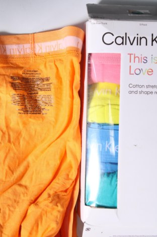 Комплект Calvin Klein, Размер 4XL, Цвят Многоцветен, Цена 129,00 лв.