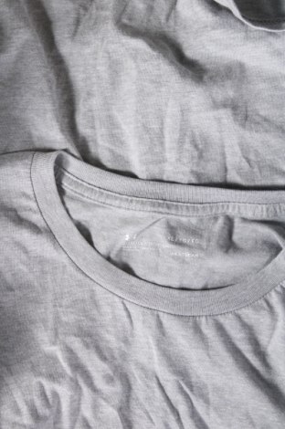 Ανδρική μπλούζα Under Armour, Μέγεθος XL, Χρώμα Γκρί, Τιμή 19,98 €