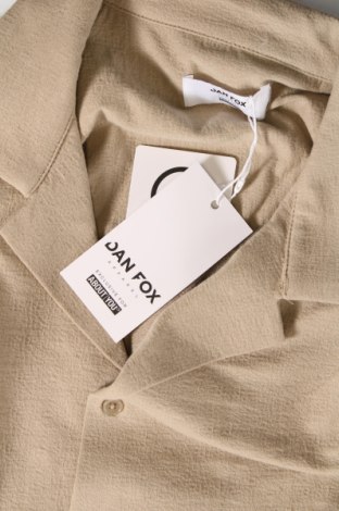 Мъжка риза Dan Fox X About You, Размер L, Цвят Бежов, Цена 38,50 лв.