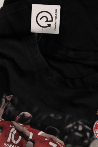 Мъжка тениска Bayern Munchen, Размер L, Цвят Червен, Цена 13,69 лв.