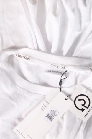Мъжка тениска Calvin Klein, Размер L, Цвят Бял, Цена 76,25 лв.