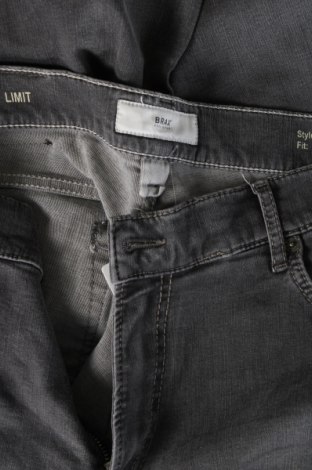 Herren Jeans Brax, Größe L, Farbe Grau, Preis 28,70 €