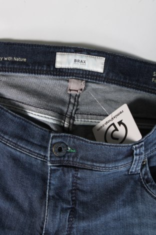 Pánske džínsy  Brax, Veľkosť XL, Farba Modrá, Cena  42,53 €