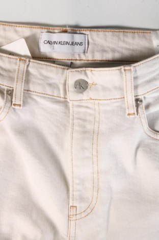 Мъжки дънки Calvin Klein Jeans, Размер M, Цвят Екрю, Цена 82,22 лв.