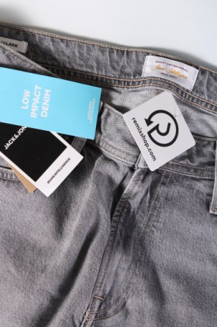 Pánske džínsy  Jack & Jones, Veľkosť L, Farba Sivá, Cena  29,64 €