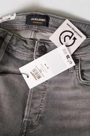 Ανδρικό τζίν Jack & Jones, Μέγεθος M, Χρώμα Γκρί, Τιμή 29,64 €