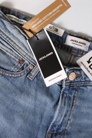 Blugi de bărbați Jack & Jones, Mărime M, Culoare Albastru, Preț 170,23 Lei