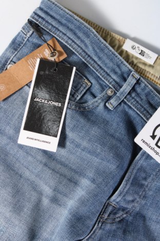 Blugi de bărbați Jack & Jones, Mărime L, Culoare Albastru, Preț 170,23 Lei