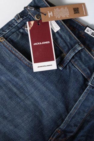 Blugi de bărbați Jack & Jones, Mărime S, Culoare Albastru, Preț 151,32 Lei