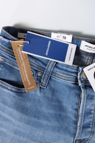 Męskie jeansy Jack & Jones, Rozmiar M, Kolor Niebieski, Cena 153,27 zł