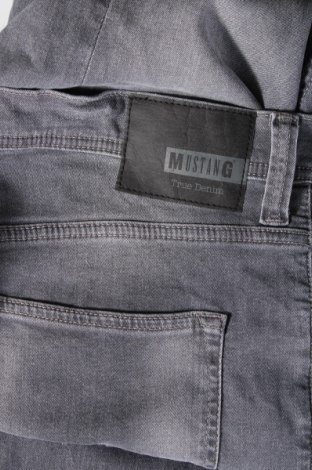 Herren Jeans Mustang, Größe XL, Farbe Grau, Preis € 28,53