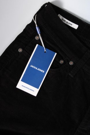 Pánské manšestráky  Jack & Jones, Velikost M, Barva Černá, Cena  259,00 Kč