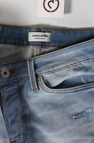 Мъжки къс панталон Jack & Jones, Размер S, Цвят Син, Цена 82,00 лв.