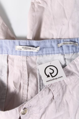 Мъжки къс панталон LC Waikiki, Размер L, Цвят Бежов, Цена 25,00 лв.