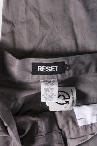 Herren Shorts Reset, Größe L, Farbe Grau, Preis 28,53 €