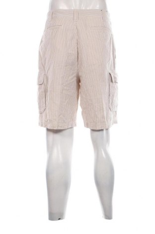 Pantaloni scurți de bărbați St. John's Bay, Mărime XL, Culoare Multicolor, Preț 100,00 Lei