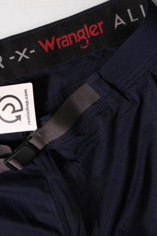 Мъжки къс панталон Wrangler, Размер XL, Цвят Син, Цена 34,00 лв.