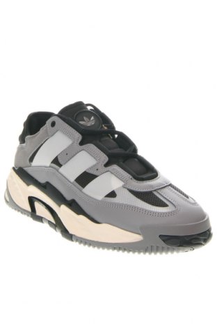 Мъжки обувки Adidas Originals, Размер 42, Цвят Сив, Цена 203,00 лв.