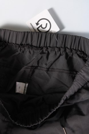 Herrenhose, Größe M, Farbe Grau, Preis € 27,14