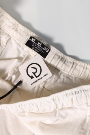 Ανδρικό παντελόνι Bershka, Μέγεθος XL, Χρώμα Λευκό, Τιμή 8,90 €