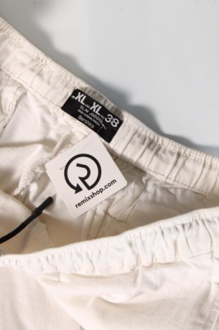 Pantaloni de bărbați Bershka, Mărime XL, Culoare Alb, Preț 44,40 Lei