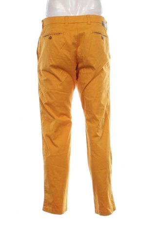Мъжки панталон Brax, Размер L, Цвят Жълт, Цена 37,20 лв.