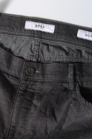 Pantaloni de bărbați Brax, Mărime XL, Culoare Gri, Preț 122,37 Lei