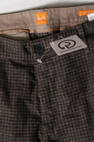 Мъжки панталон Hugo Boss, Размер L, Цвят Многоцветен, Цена 75,35 лв.