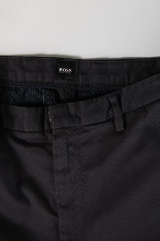 Pantaloni de bărbați Hugo Boss, Mărime M, Culoare Albastru, Preț 261,75 Lei