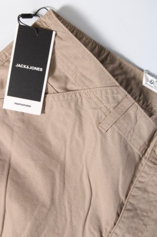 Pantaloni de bărbați Jack & Jones, Mărime L, Culoare Maro, Preț 146,55 Lei