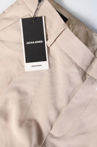 Ανδρικό παντελόνι Jack & Jones, Μέγεθος M, Χρώμα Καφέ, Τιμή 20,41 €