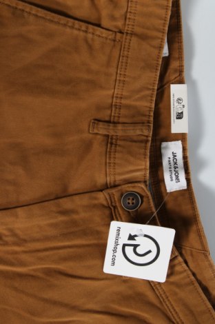 Pantaloni de bărbați Jack & Jones, Mărime M, Culoare Maro, Preț 113,98 Lei